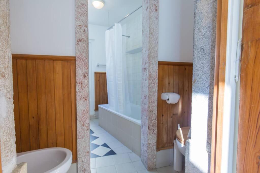 135 B - Alfama Renovated Charming Historic Flat Near Baixa * Lisbon