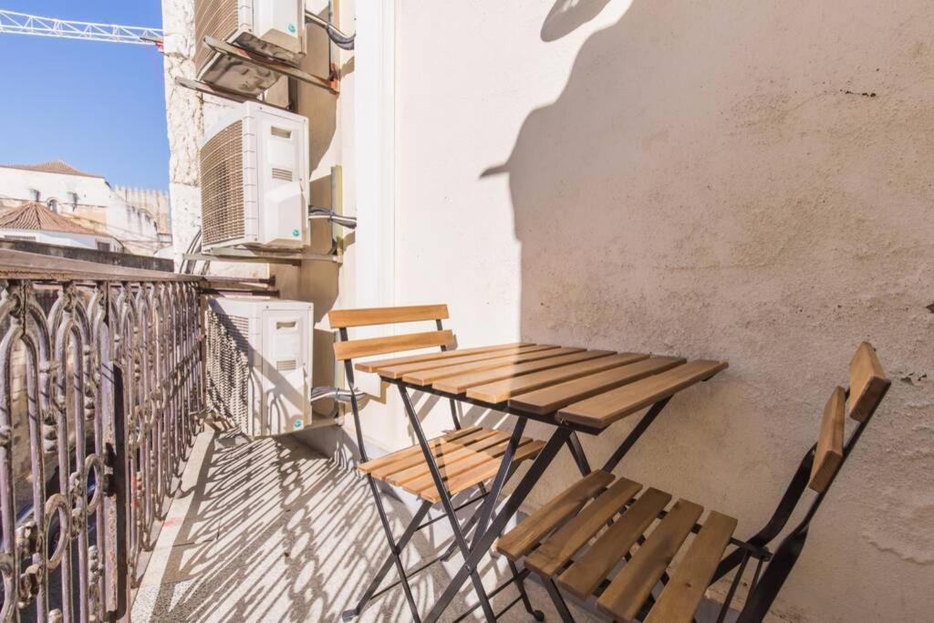 135 B - Alfama Renovated Charming Historic Flat Near Baixa * Lisbon