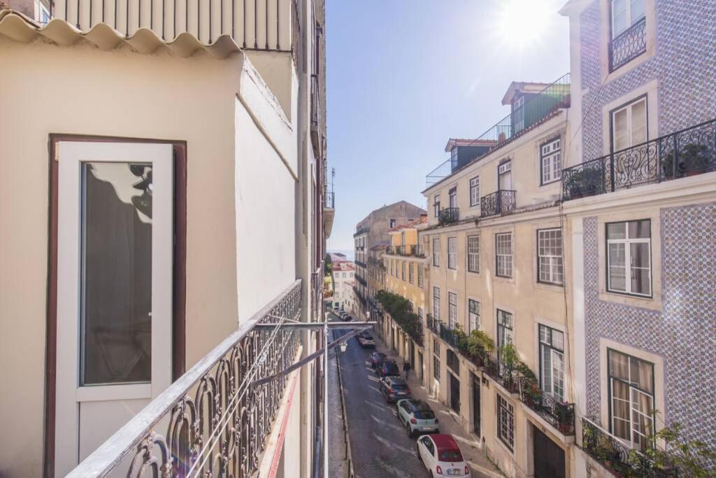 Appartement 135 B - Alfama Renovated Charming Historic Flat Near Baixa Lisboa